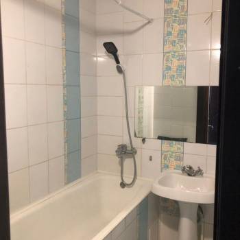 Сдается Многокомнатная квартира, 68 м²