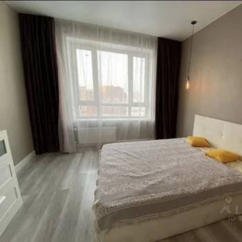 Сдается 1-комнатная квартира, 42 м²