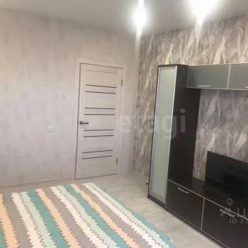 Сдается 1-комнатная квартира, 45 м²