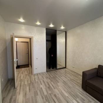 Сдается 1-комнатная квартира, 42 м²
