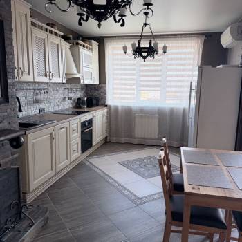 Сдается 2-х комнатная квартира, 71 м²