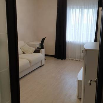 Сдается 1-комнатная квартира, 39 м²