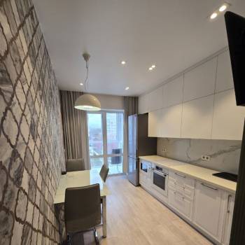 Сдается 1-комнатная квартира, 38 м²