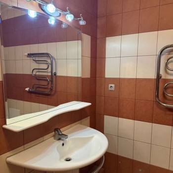 Продается Многокомнатная квартира, 94 м²