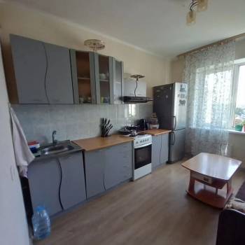 Продается 1-комнатная квартира, 38 м²