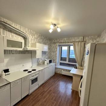 Сдается 2-х комнатная квартира, 65 м²