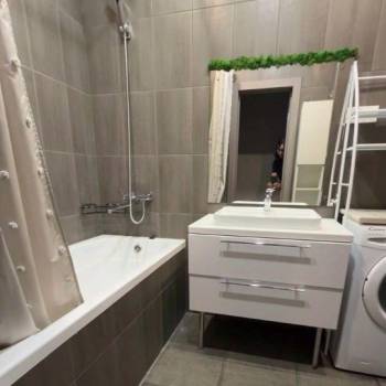 Сдается Многокомнатная квартира, 80 м²
