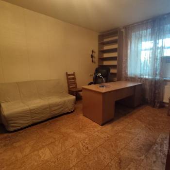 Сдается 1-комнатная квартира, 67 м²