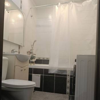 Сдается 1-комнатная квартира, 42 м²
