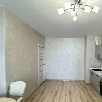 Сдается 2-х комнатная квартира, 64 м²