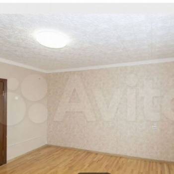 Продается Многокомнатная квартира, 80 м²