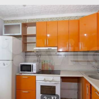 Продается Многокомнатная квартира, 80 м²