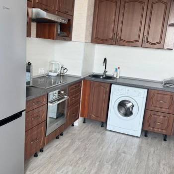 Сдается 1-комнатная квартира, 51,4 м²