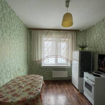 Сдается 1-комнатная квартира, 37 м²
