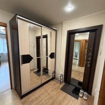 Сдается Многокомнатная квартира, 62,5 м²