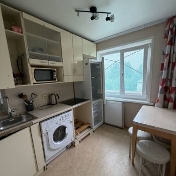 Сдается Многокомнатная квартира, 62,5 м²