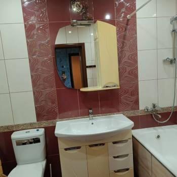 Сдается 1-комнатная квартира, 61,8 м²
