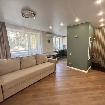 Продается 3-х комнатная квартира, 57 м²