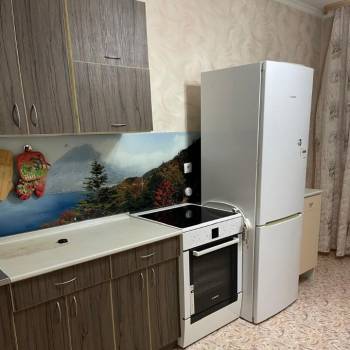 Сдается 1-комнатная квартира, 42 м²
