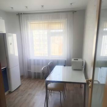 Сдается 1-комнатная квартира, 41 м²