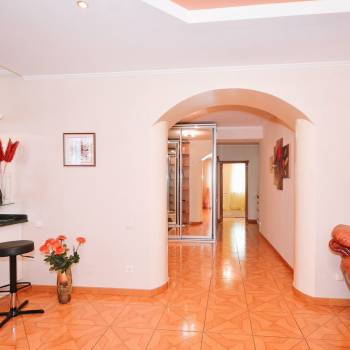 Продается 3-х комнатная квартира, 124,8 м²