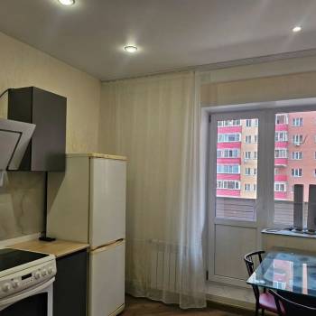 Сдается Многокомнатная квартира, 68 м²