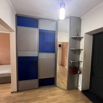 Сдается 1-комнатная квартира, 42 м²