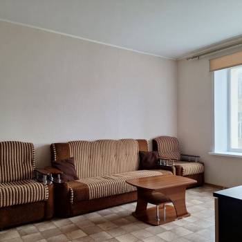 Сдается 1-комнатная квартира, 42 м²