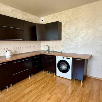 Сдается 2-х комнатная квартира, 76 м²