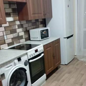 Сдается 1-комнатная квартира, 43 м²