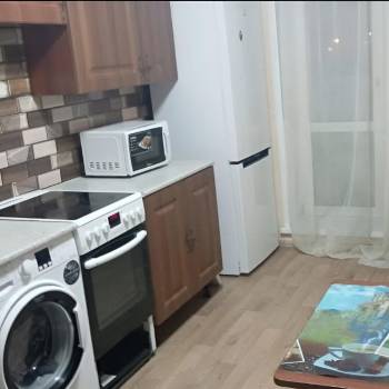 Сдается 1-комнатная квартира, 43 м²