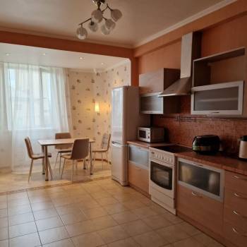 Сдается 2-х комнатная квартира, 60 м²