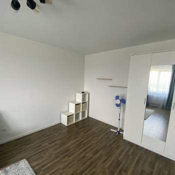 Сдается 1-комнатная квартира, 37 м²