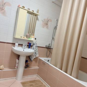 Сдается 1-комнатная квартира, 50 м²