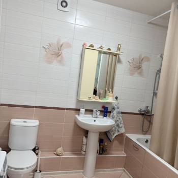 Сдается 1-комнатная квартира, 50 м²