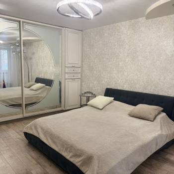 Сдается 1-комнатная квартира, 50 м²
