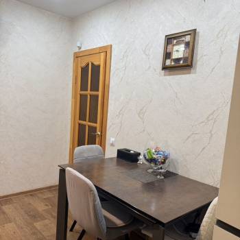 Сдается 1-комнатная квартира, 50 м²