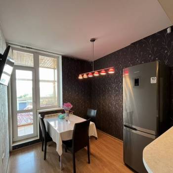 Сдается 1-комнатная квартира, 42 м²