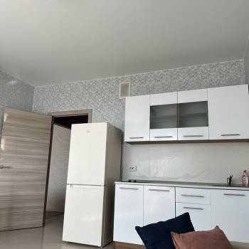 Сдается 1-комнатная квартира, 52 м²