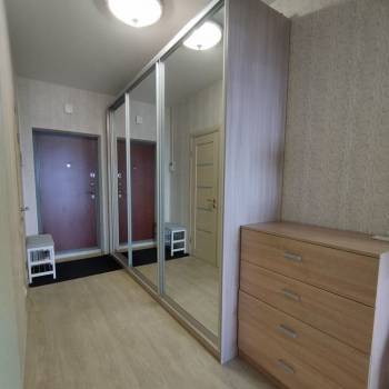 Сдается 1-комнатная квартира, 42,4 м²