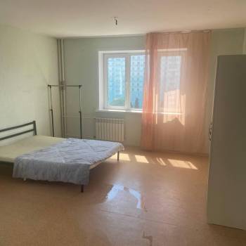 Сдается Многокомнатная квартира, 90 м²