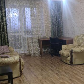 Сдается 2-х комнатная квартира, 80 м²
