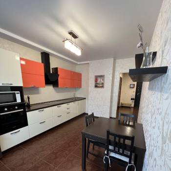Сдается 2-х комнатная квартира, 71,4 м²