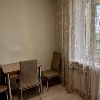 Сдается 1-комнатная квартира, 41 м²