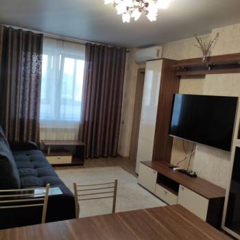 Сдается 1-комнатная квартира, 40 м²
