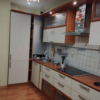 Сдается 2-х комнатная квартира, 65 м²