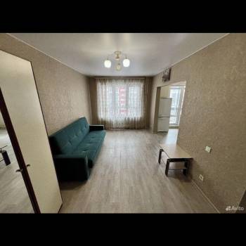 Сдается 1-комнатная квартира, 37 м²
