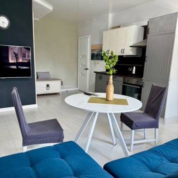 Сдается 1-комнатная квартира, 49 м²