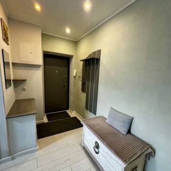 Сдается 1-комнатная квартира, 49 м²