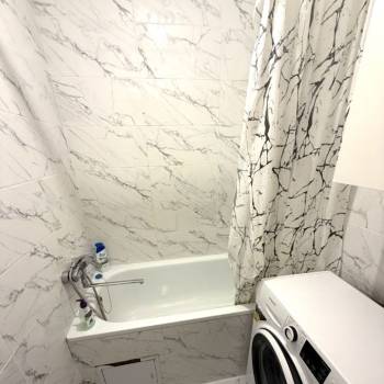 Сдается Многокомнатная квартира, 65 м²